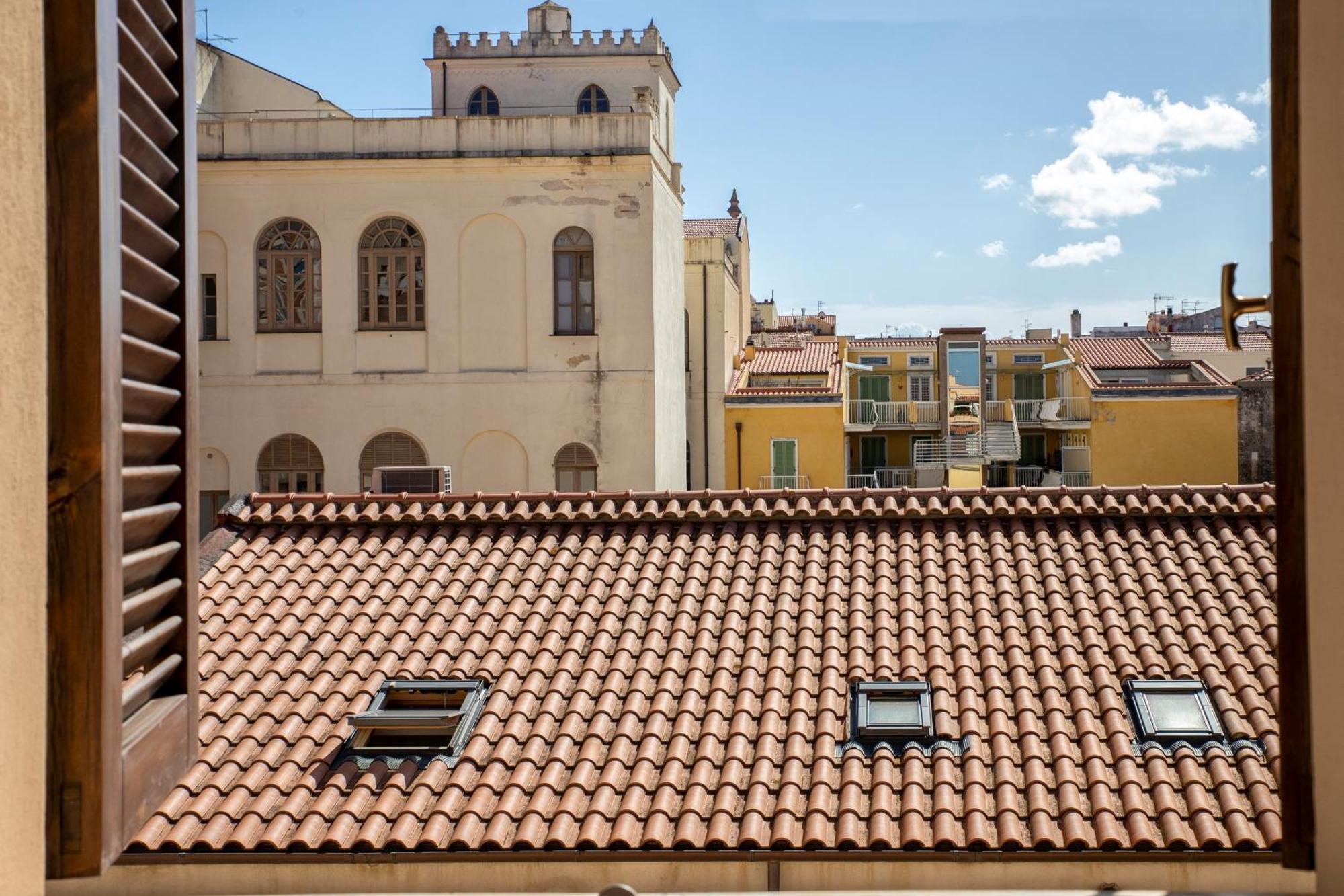 サッサリSardinia Re - Liberty 13アパートメント エクステリア 写真